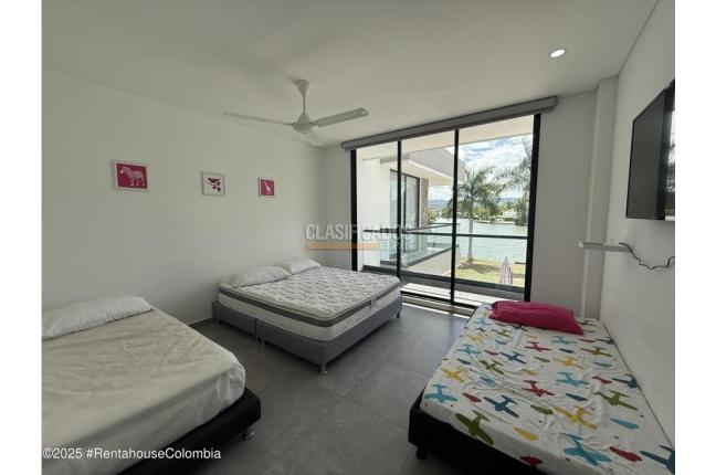 Casas, Venta, Girardot - $3.000.000.000