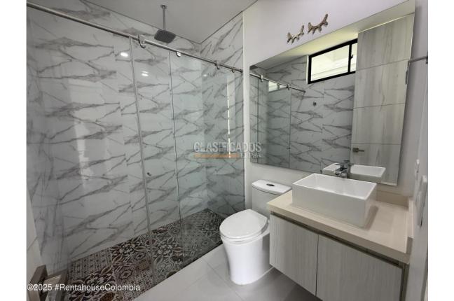 Casas, Venta, Girardot - $3.000.000.000