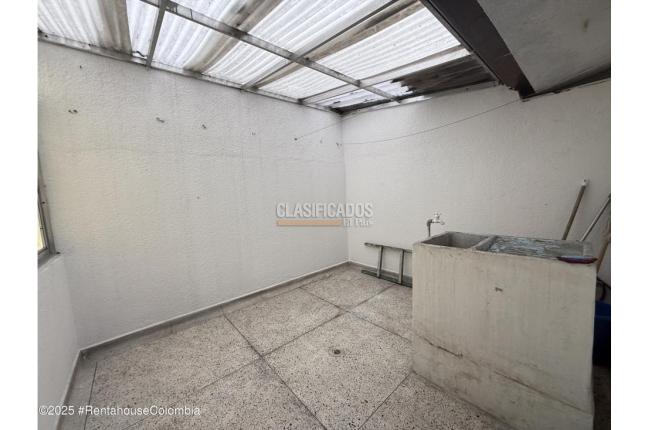 Casas, Venta, Bogotá - $890.000.000