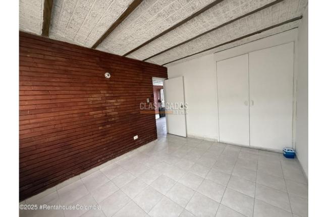 Casas, Venta, Bogotá - $890.000.000
