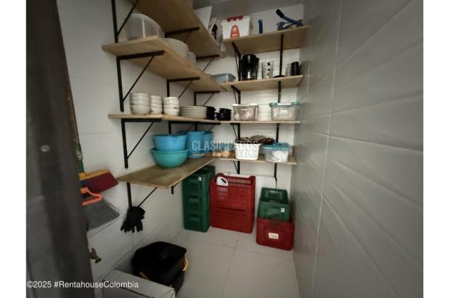 Locales y Bodegas, Alquiler, Ricaurte - $4.000.000