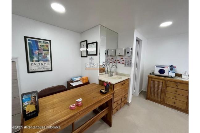 Oficinas y Consultorios, Venta, Bogotá - $160.000.000