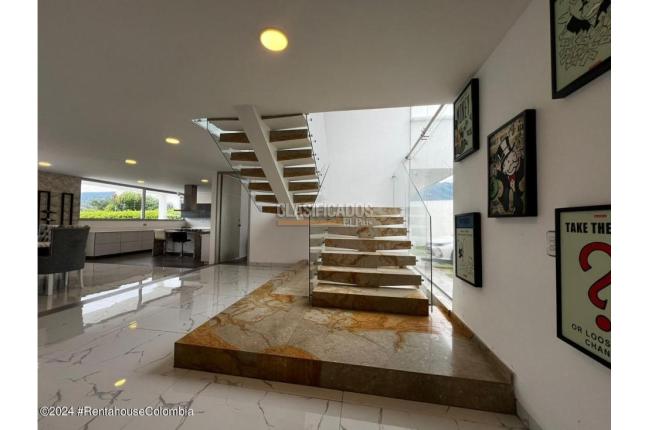 Casas, Alquiler, Los Patios - $25.000.000