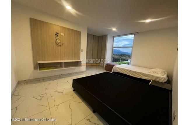 Casas, Alquiler, Los Patios - $25.000.000