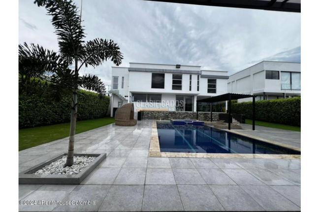 Casas, Venta, Los Patios - $2.400.000.000