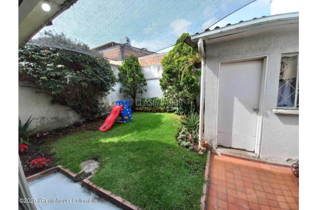 Casas, Venta, Bogotá - $1.400.000.000