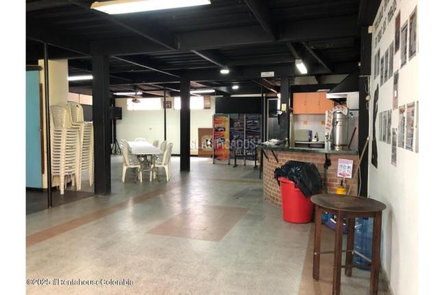 Locales y Bodegas, Venta, Bogotá - $1.350.000.000