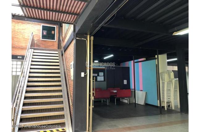 Locales y Bodegas, Venta, Bogotá - $1.350.000.000