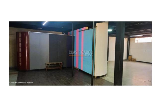 Locales y Bodegas, Venta, Bogotá - $1.350.000.000