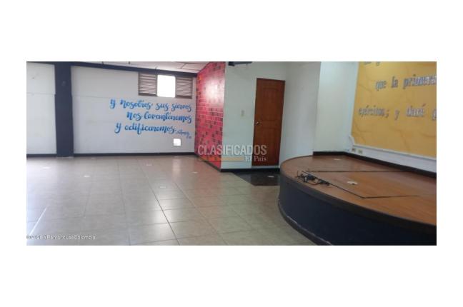 Locales y Bodegas, Venta, Bogotá - $1.350.000.000