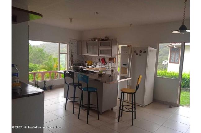 Casas, Venta, Arbelaez - $1.200.000.000