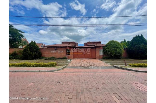 Casas, Venta, Bogotá - $2.500.000.000