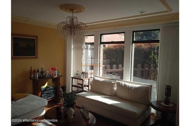 Casas, Venta, Bogotá - $2.500.000.000