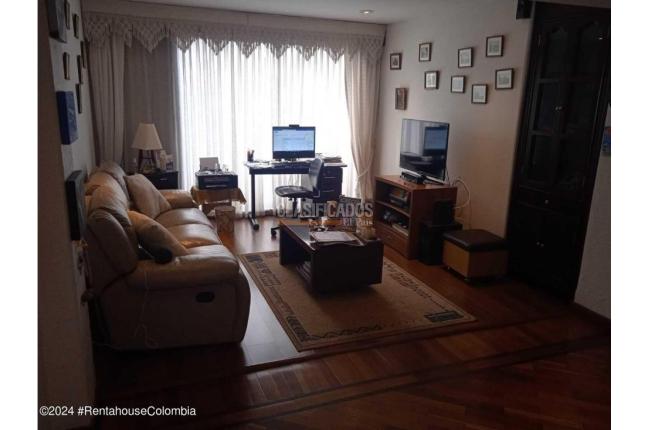 Casas, Venta, Bogotá - $2.500.000.000