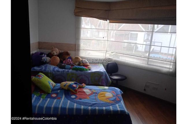 Casas, Venta, Bogotá - $2.500.000.000