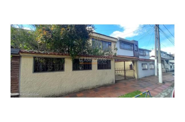 Casas, Venta, Bogotá - $890.000.000