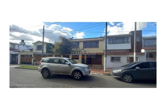 Casas, Venta, Bogotá - $890.000.000