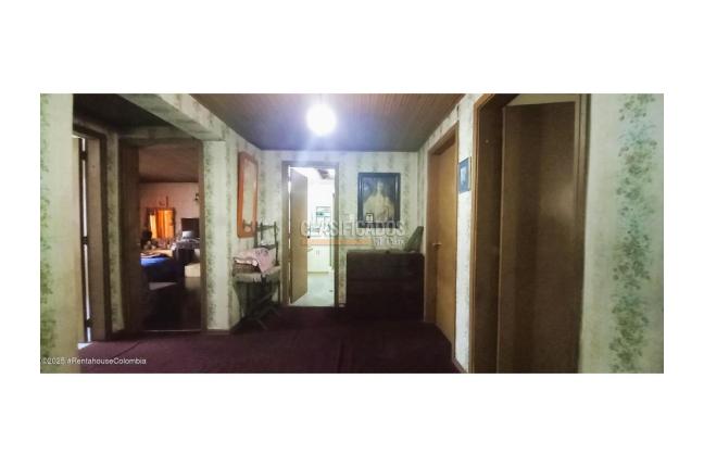 Casas, Venta, Bogotá - $890.000.000