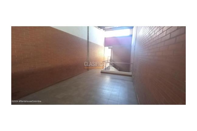 Locales y Bodegas, Venta, Bogotá - $690.000.000