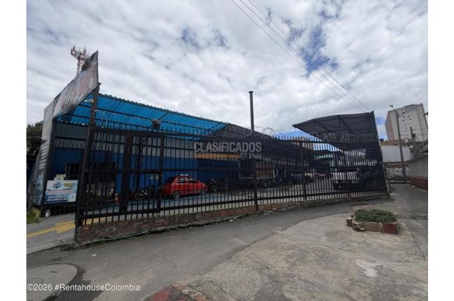 Locales y Bodegas, Venta, Bogotá - $3.000.000.000
