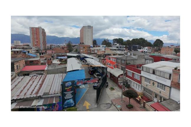 Locales y Bodegas, Venta, Bogotá - $3.000.000.000