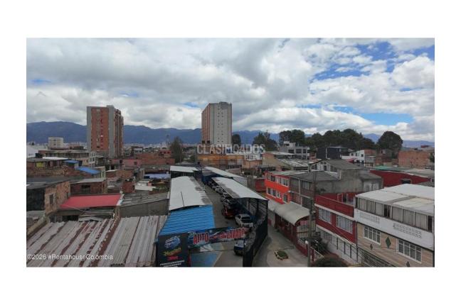 Locales y Bodegas, Venta, Bogotá - $3.000.000.000