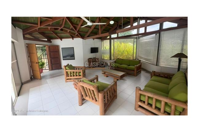 Casas, Venta, Ricaurte - $6.700.000.000