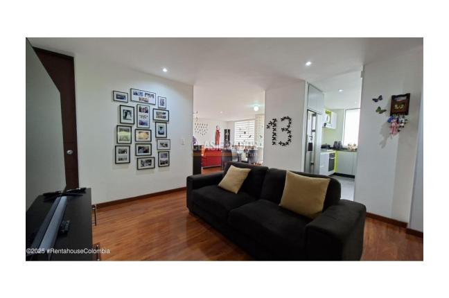 Apartamentos, Venta, Bogotá - $690.000.000