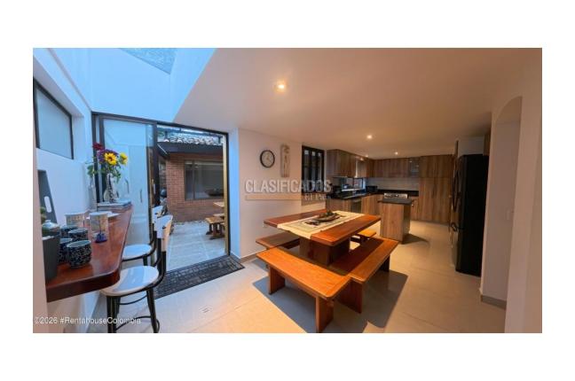 Casas, Venta, Bogotá - $2.500.000.000