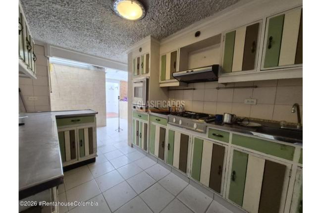 Casas, Venta, Bogotá - $935.000.000