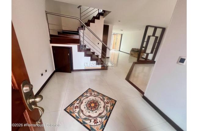 Casas, Alquiler en Chía