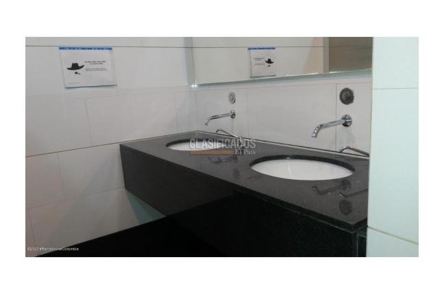 Oficinas y Consultorios, Venta, Bogotá - $330.000.000
