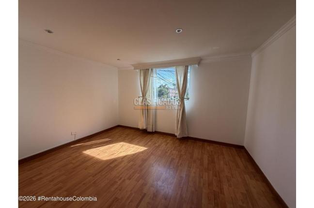 Casas, Venta, Bogotá - $390.000.000