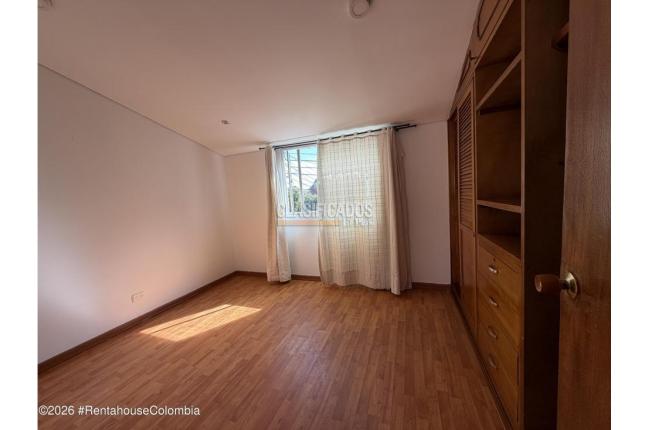 Casas, Venta, Bogotá - $390.000.000