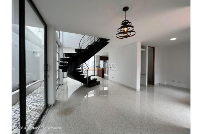 Casas, Alquiler, Los Patios - $3.500.000