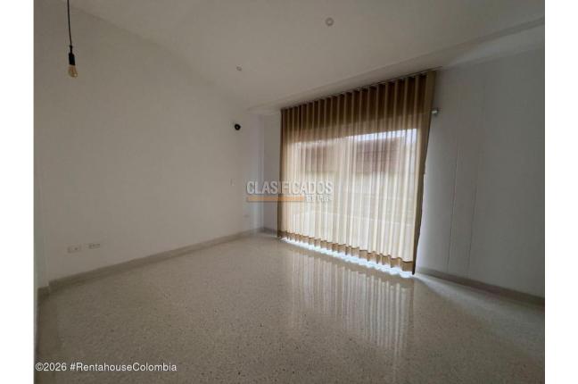 Casas, Alquiler, Los Patios - $3.500.000