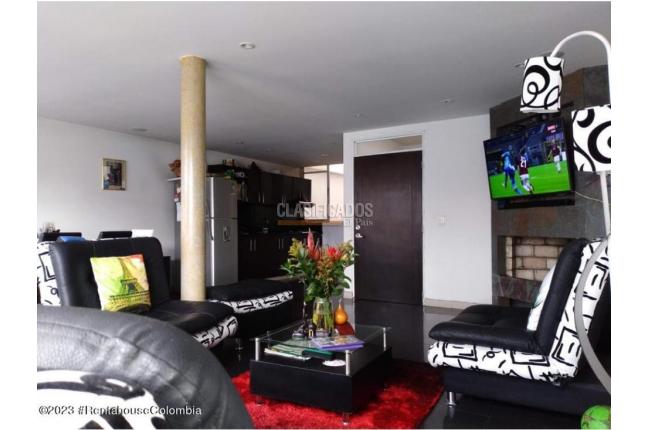 Casas, Venta, Bogotá - $870.000.000