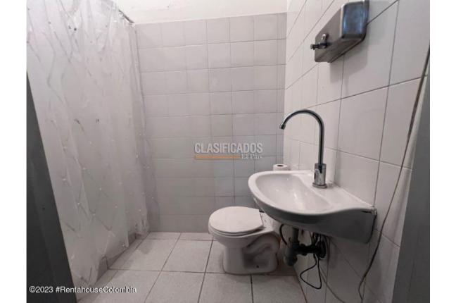 Locales y Bodegas, Venta, Bogotá - $1.345.000.000