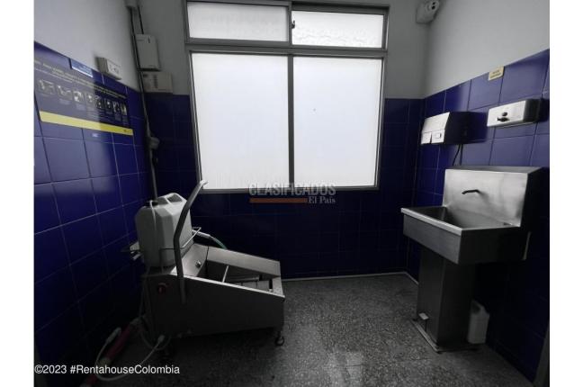 Locales y Bodegas, Venta, Bogotá - $1.345.000.000