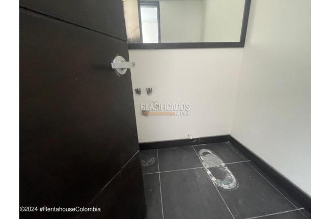 Casas, Venta, Bogotá - $2.500.000.000