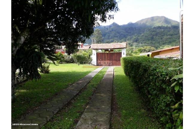 Casas, Venta, La Vega - $1.700.000.000