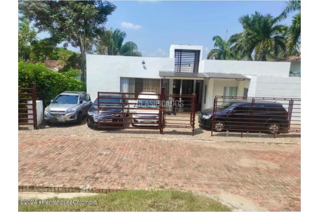 Casas, Venta, Melgar - $990.000.000