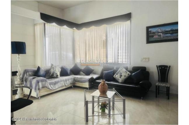 Casas, Venta, Melgar - $990.000.000