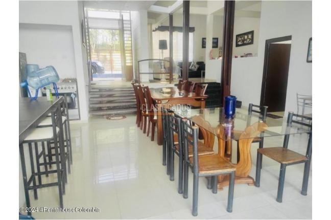 Casas, Venta, Melgar - $990.000.000