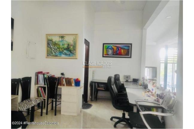 Casas, Venta, Melgar - $990.000.000