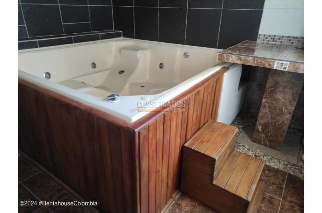 Casas, Venta, Melgar - $990.000.000