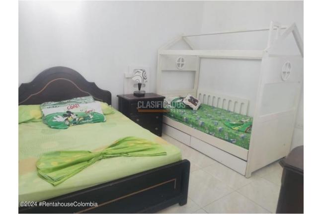 Casas, Venta, Melgar - $990.000.000