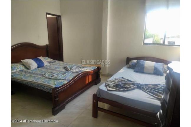 Casas, Venta, Melgar - $990.000.000