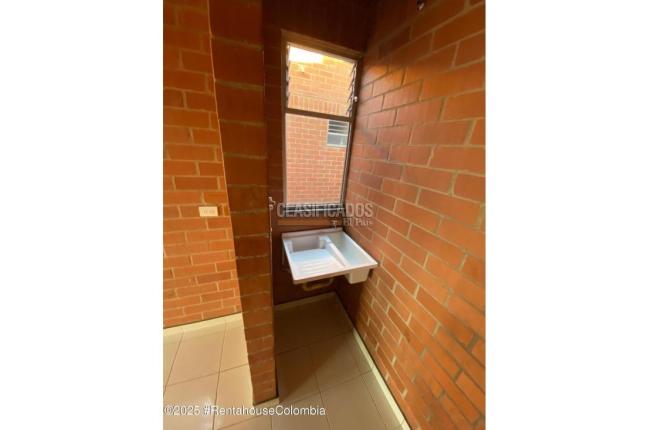 Apartamentos, Venta, Madrid - $190.000.000