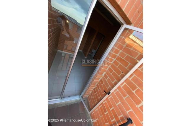 Apartamentos, Venta, Madrid - $190.000.000